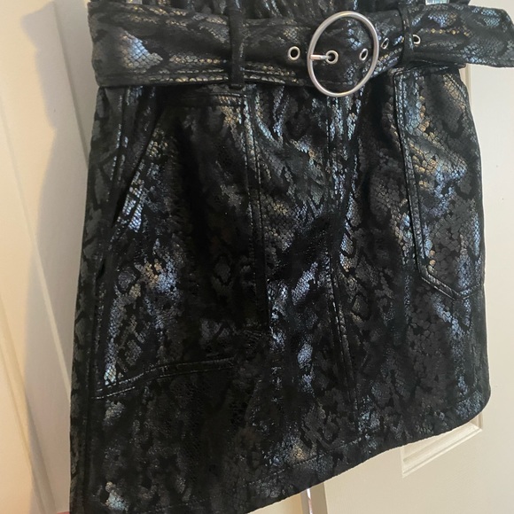 Paper Bag Faux Leather Skirt - Picture 2 of 7